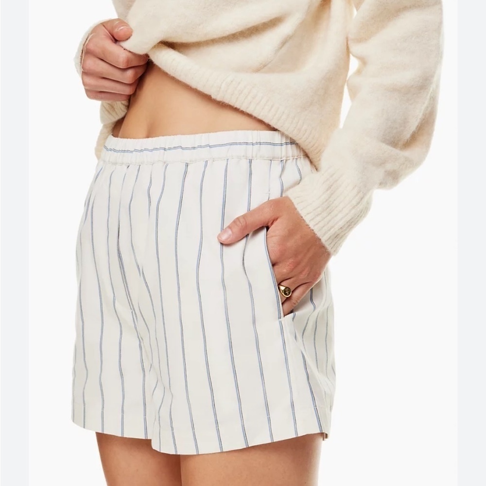 NWT Aritzia Wilfred Breeze 5 Shorts